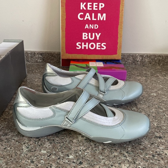 Skechers NEW NIB Sportie Chakra model 11423/silver & taupe sz 7 athletic shoes - Picture 7 of 16